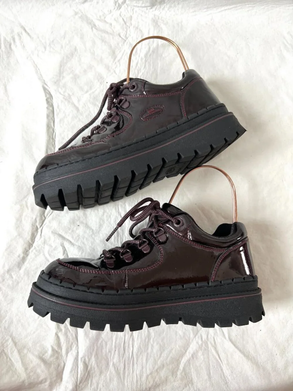 Skechers Jammers shoes womens 9 Cool Block Oxford burgundy red faux patent
